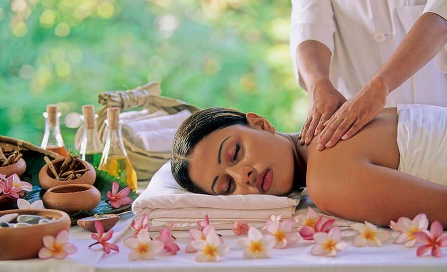 Die täglichen und saisonalen Dosha-Rhythmen im Ayurveda verstehen